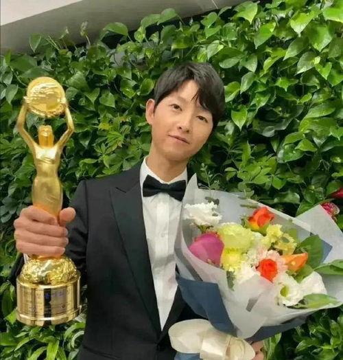 最新吃瓜爆料模仿,当红明星竟与神秘富二代上演“豪门恩怨”